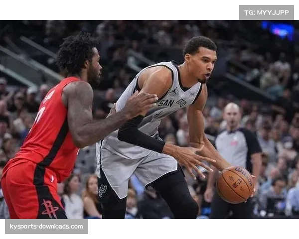 马刺防守体系构建复盘:文班亚马在场篮下命中率下跌14.3% 马刺防守体系构建复盘:文班亚马在场篮下命中率下跌14.3%